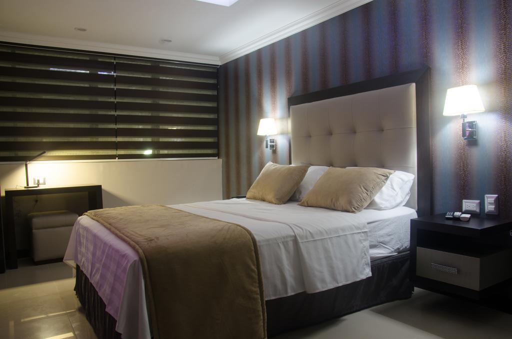 Hotel Veuxor Machala Quarto foto